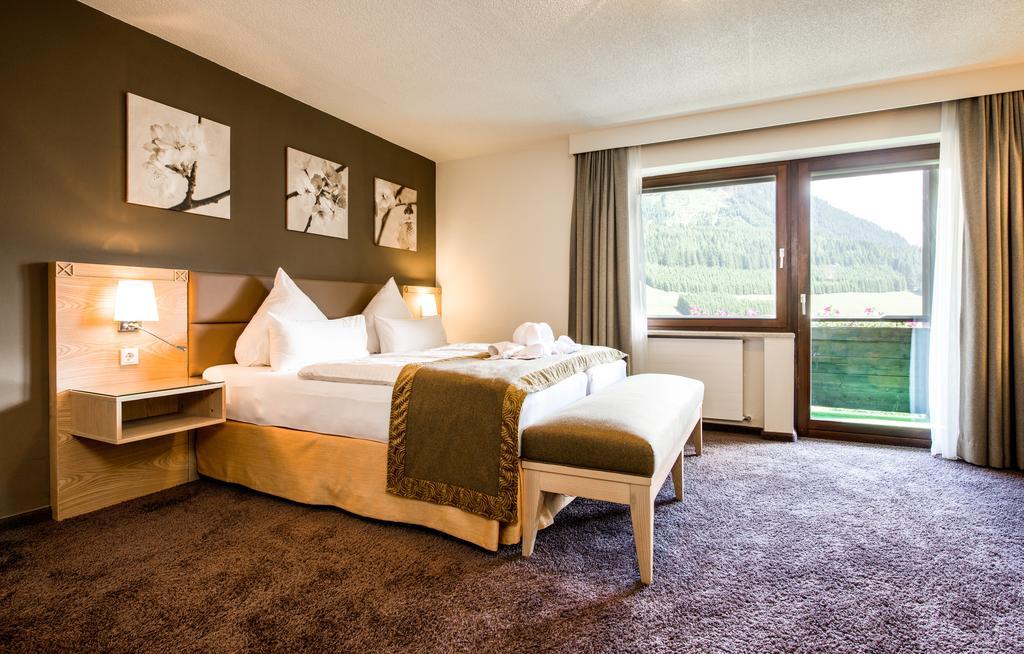 Hotel Witt Berwang Luaran gambar